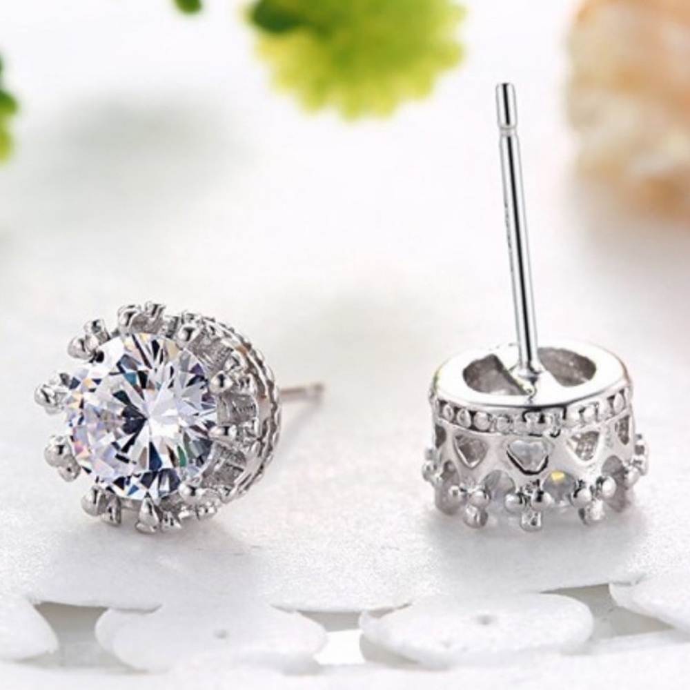 STUD 925 STERLING SILVER DIAMOND CROWN EARRINGS, NICE EARRINGS, CUTE EARRINGS - Picture 5 of 5